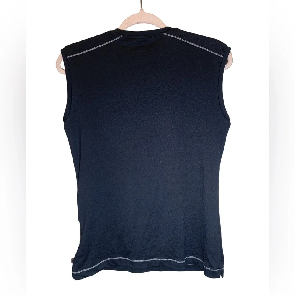 Alo Yoga coolFit black sleeveless tank. Size L.